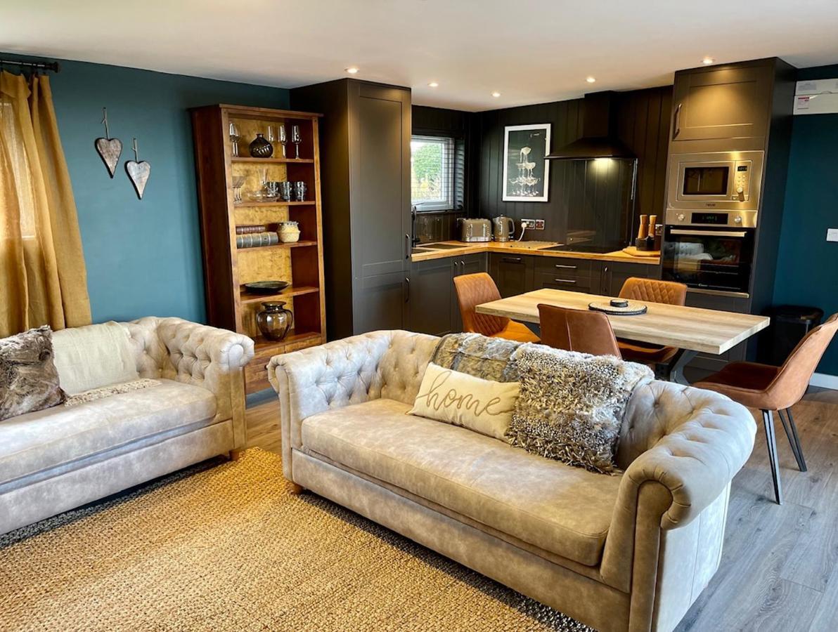 The Cabin@Tyddynucha Caernarfon Exteriör bild